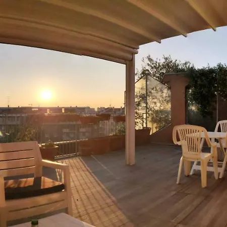 Exclusive Rooftop Apartment With Large Terrace In Solari/Tortona Milan Exterior photo